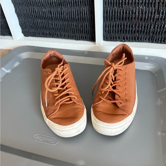 Universal Thread Women's Brown Sneakers - Picture 2 of 8